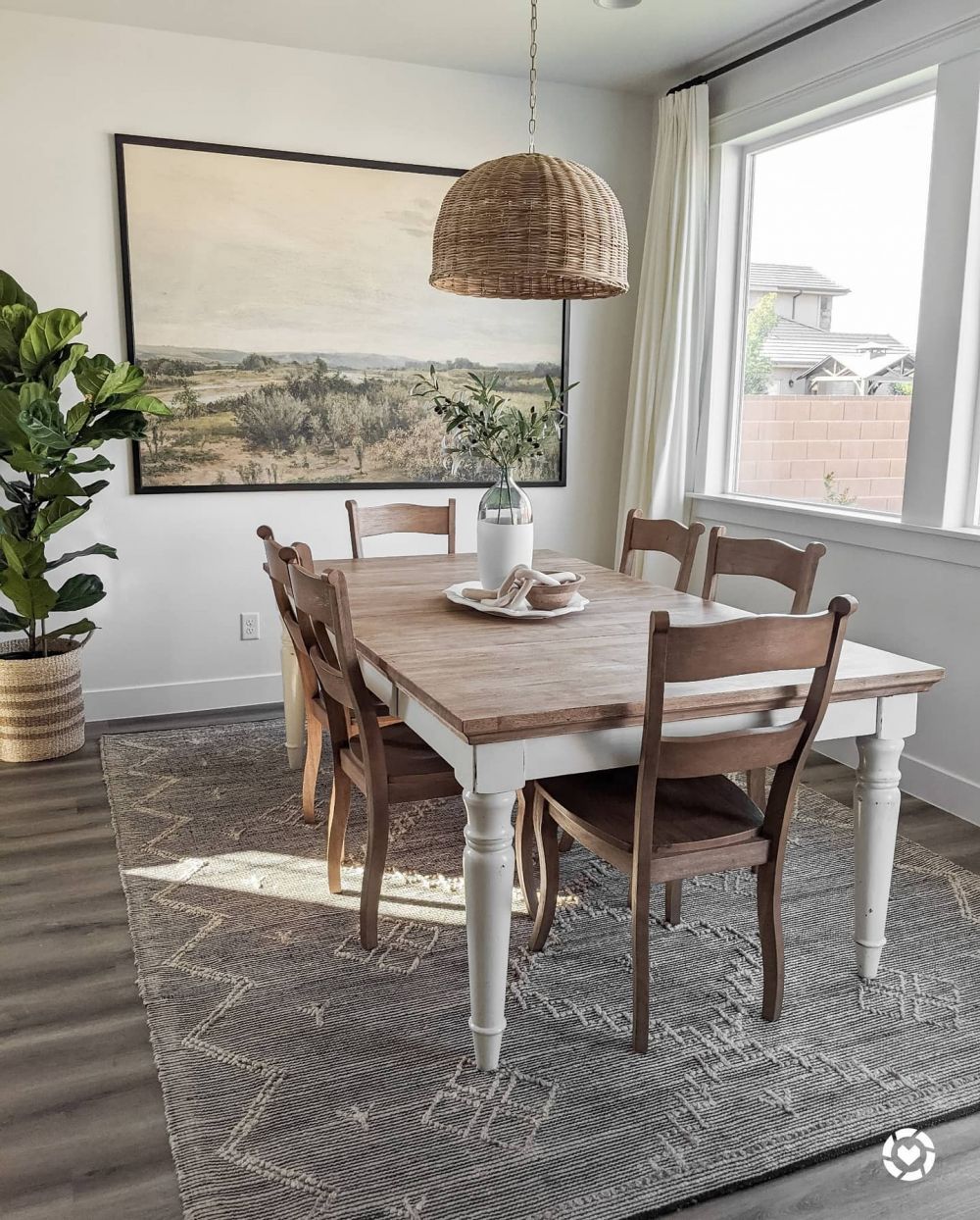 {Furniture}